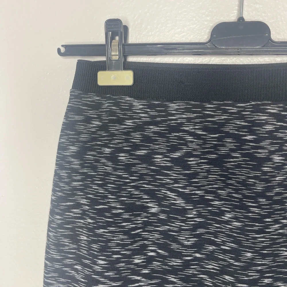 Urban Outfitters Silence + Noise Black White Mini Skirt Size Large - Picture 2 of 7